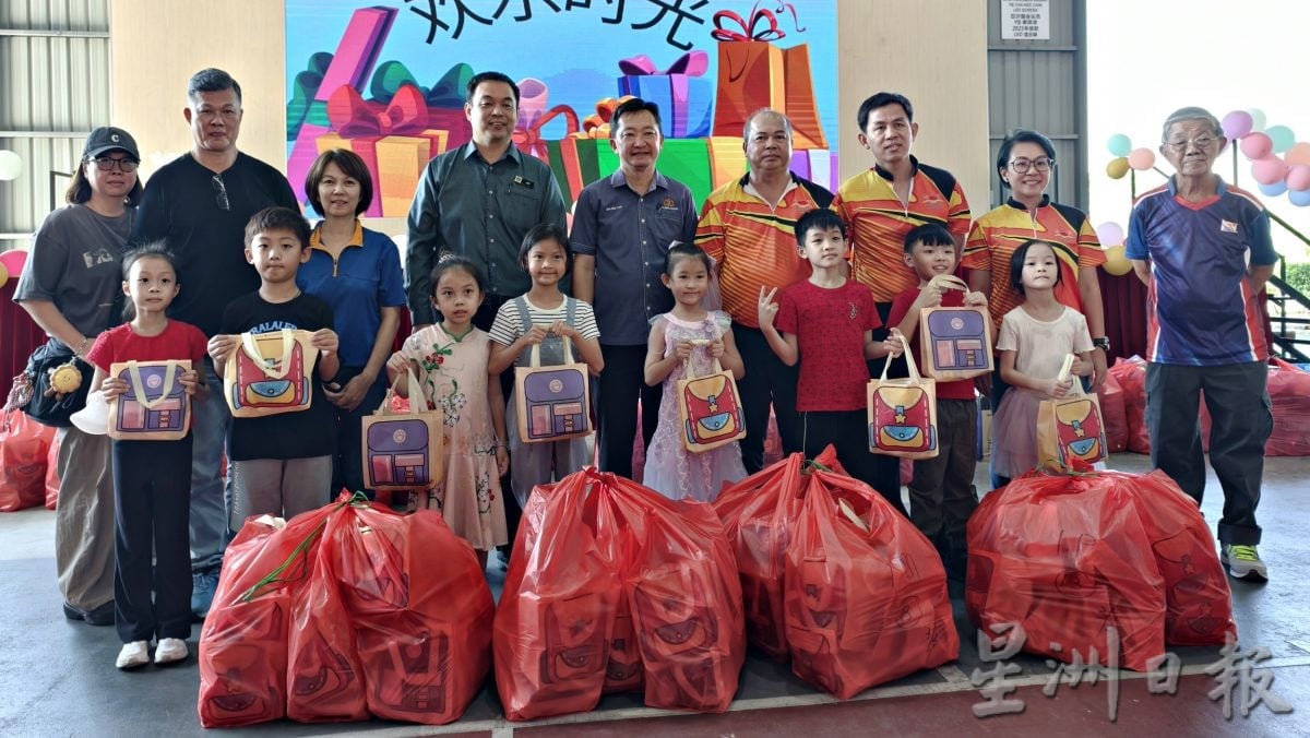 供星洲网:芙蓉新城高苑东华小学儿童节 谢琪清化身“拉布布”入场掀旋风
