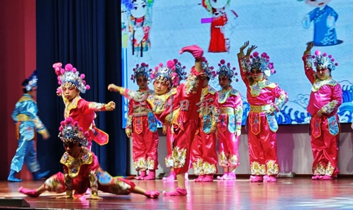 已签发(大北马)23所学校近三百学生参与 吉南区文化大汇演精彩落幕