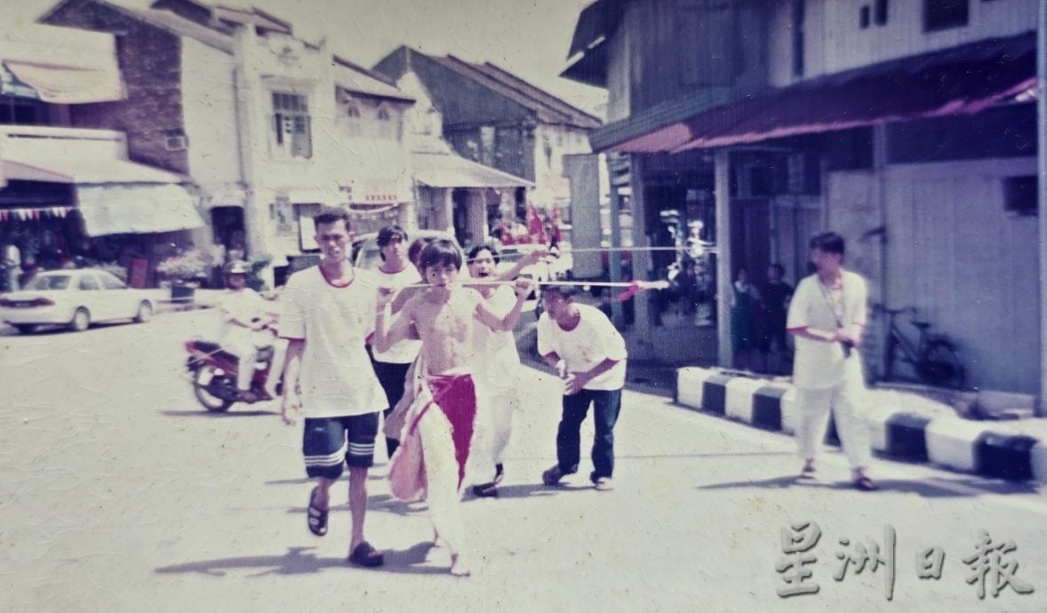 (古城第四版主文)《庙堂之旅》─万里茂观音堂 齐天大圣大显神威 治病护民