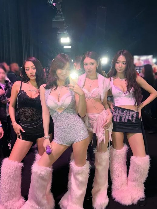 TWICE维密大秀全开麦 子瑜表现失准自责道歉