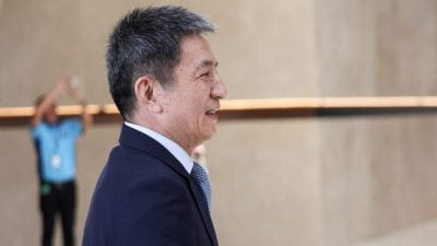 中美经贸磋商开始举行 李成钢也参与