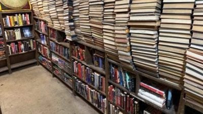 【我在美国逛图书馆】郑德发 / 日光下，一片苍白：洛杉矶书店游