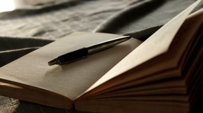 你值得被看见/叶梓安（居銮）