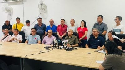 世纪广场买家 20年未获地契 阿米占促发展商县议会解决