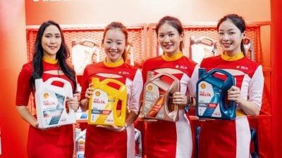 Shell Helix 与 Scuderia Ferrari 合作 75 周年 推出全新旗舰机油系列