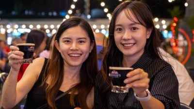 本地美食最佳的“搭档” Connor’s Stout Porter Xtra Malt 带来更大、更爽的满足感！