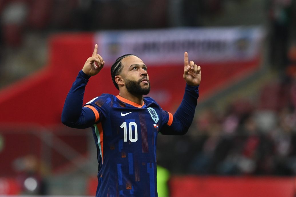 2026年世界杯入选赛| 球迷造乱掷烟火中断比赛  荷兰波澜不惊夺关键1分