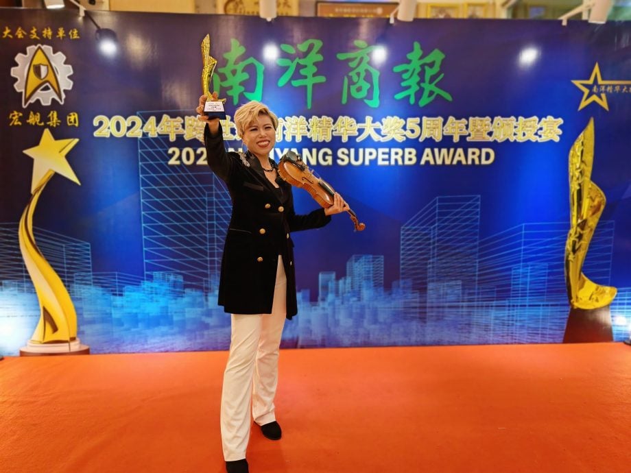 30/11见报（大都会）有故事的人：半途赶程苦练终当上专业小提琴家的吕雪薇