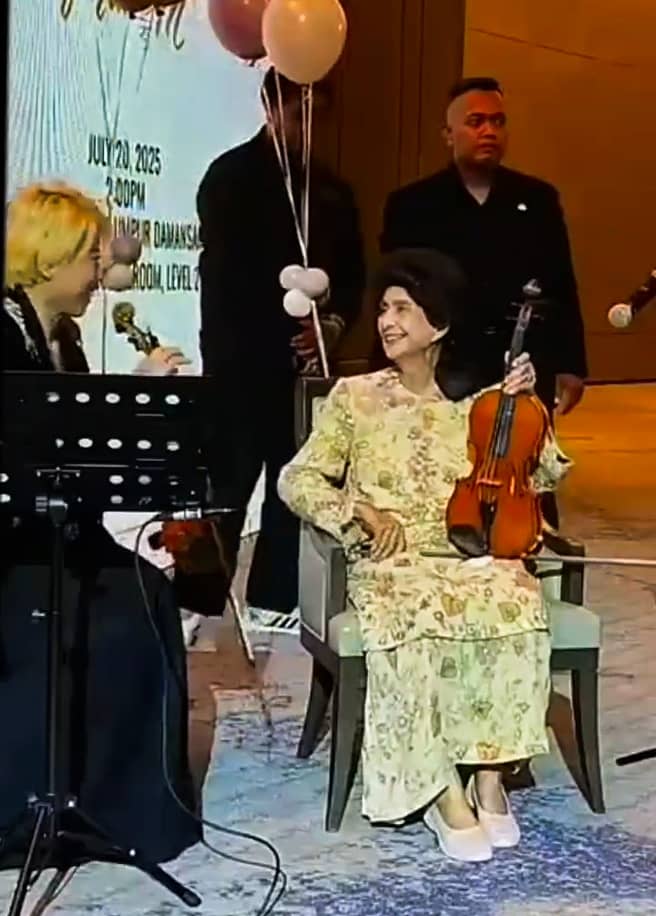 30/11见报（大都会）有故事的人：半途赶程苦练终当上专业小提琴家的吕雪薇