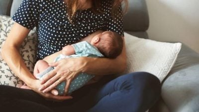 养子坚持回亲生父母家 养母泪诉:16年白养了