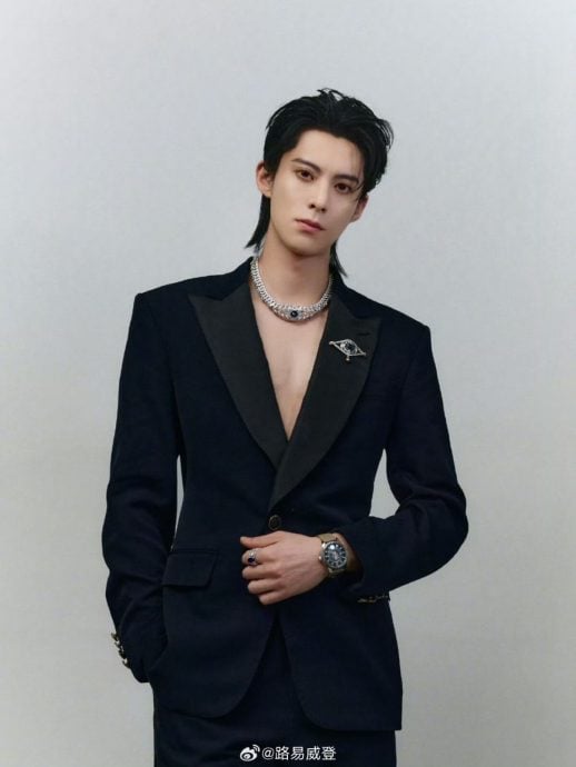 3字男星遭爆合照后反投诉柜姐 白敬亭王嘉尔无辜躺枪