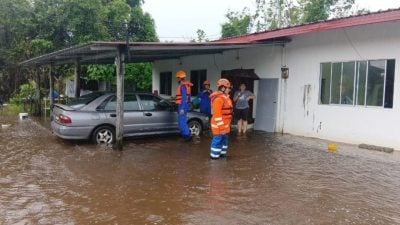 民防队做好准备 应对投票日水灾