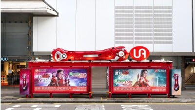 UA Finance Launch Iconic “UA SUNBAY Arm” 3D Installation at Causeway Bay SOGO Citybus Flagship Domination Shelter