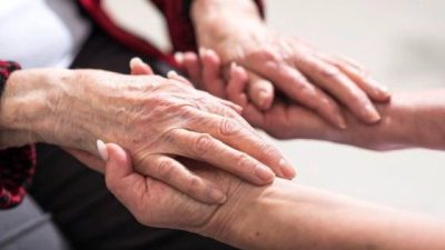 吴娟瑜 | 骗来的孝顺