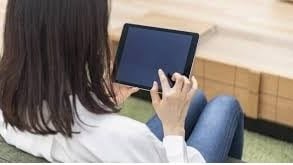 8年存67万被妻子全花光 男子崩溃：近半打赏给男主播！