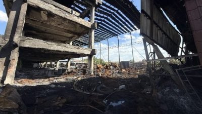 砂消拯局长：消拯员奋战近1周  轮胎场火势 终扑灭