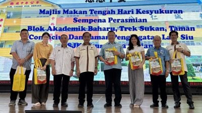 蔡文铎：新舍落成共同骄傲 . 西连中公 土著生近半