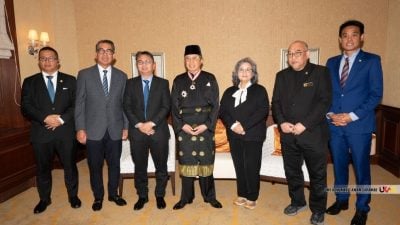 日本天皇德仁颁授  砂总理荣获“旭日重光章”