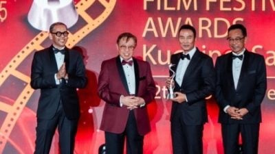 总理盼下届电影节前  婆航已启航载客来