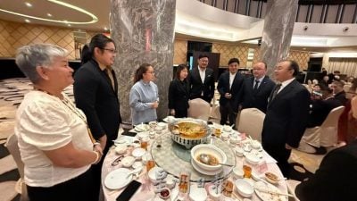 欧阳玉靖:​携手发展高科技  中马创高品质未来