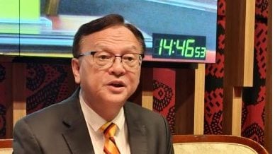 砂议会｜这样不行那样也不行 ​ 罗克强轰火箭矛盾