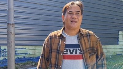 困在火场无法逃生．家人救出中风妇