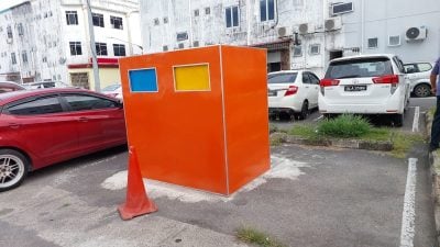 人造湖停车场设试点．市局12月推展垃圾分类