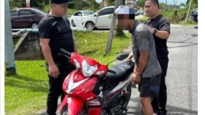 涉及货柜偷窃案．嫌犯连摩托被扣