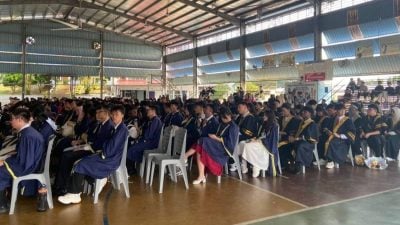 普中150名毕业生扬帆启航　董事长勉励勇敢追梦　