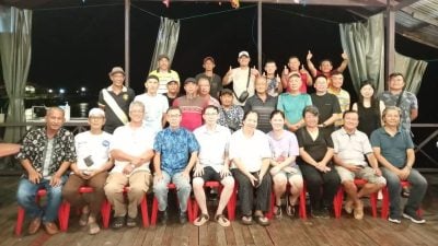 支持潘明丰廖晖晖 根火箭再有支部退党