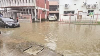 女王医院淹水悬而未决  黄俊铨：医疗设施遭忽视