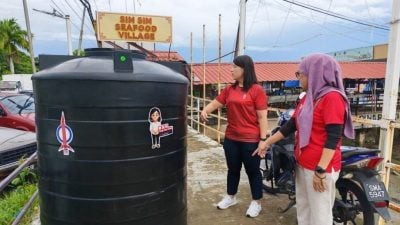 董思筠：方便居民取水 森森区置32蓄水箱