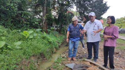 里卡士Moonee园沟堵 谭永福偕市厅官员勘察