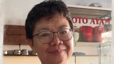 小贩苦等50年 终迎希望曙光 叶威立助卢翠莉获大马卡