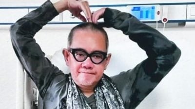 音乐学院30周年庆 李伟菘首独挑大梁 李偲菘视频报平安