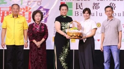 张庆信：无论旗袍音乐美食或艺术 . 珍惜承传元文化遗产