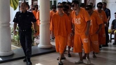 多处地点同步取缔．民警两天逮36毒虫