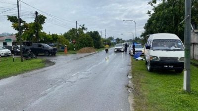 摩托货卡碰撞骑士亡