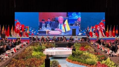 东盟防长扩大会议．《成立15周年联合声明》通过