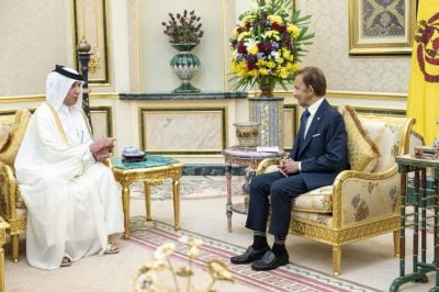 访汶探索新合作 . 卡塔尔大臣觐见苏丹