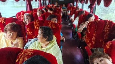 泰南大水灾 |广东会馆30理事北上开会 顺道先去合艾游玩岂知受困