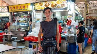 积极锻炼不停工 狮城米其林摊位头手战胜第三期肠癌