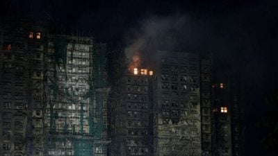 香港宏福苑五级大火|累计83死77伤12命危 今早将完成7大楼爆破