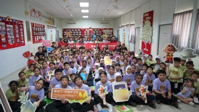 水墨画 捏泥人 茶艺 扯铃 老港中华小学师生 体验中华文化艺术