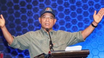 “工作太忙没想过任期将满” 内长：部长职去留 安华安排