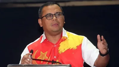 雪大臣驳斥助理暴富指控 将报警阻虚假指控扩散