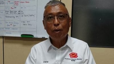 周国和：蓝眼临阵换将宣传品报废 “邱文正抄我竞选宣言” 