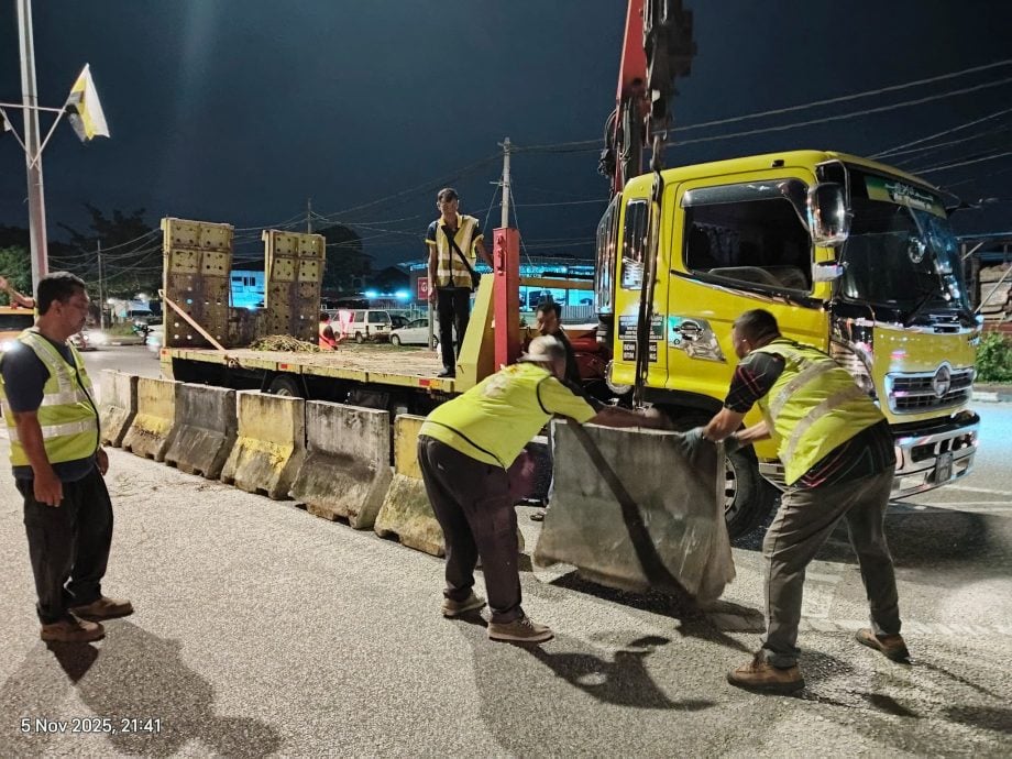 下霹苏丹阿都拉路暂封锁出口 进行交通安全研究