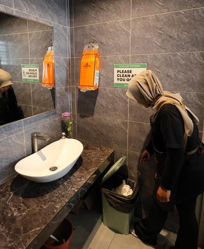 东:BMW厕所，关丹食肆业者准备好了吗？