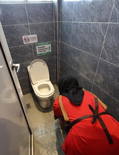 东:BMW厕所，关丹食肆业者准备好了吗？